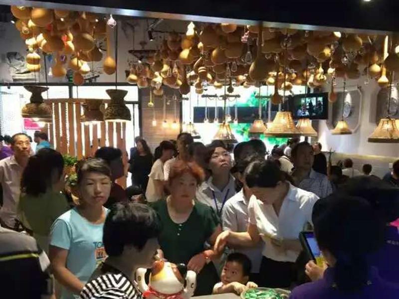 渝味重庆小面加盟店生意 正宗面馆连锁加盟店